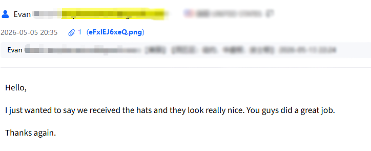 Il cliente ha dichiarato che il cappello è molto bello.
