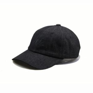 Cappellino "Dad Hat" in denim nero con ricamo piatto 1